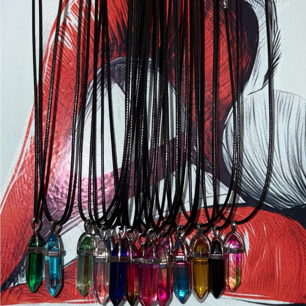 Vibrant Crystal Pendant Necklace